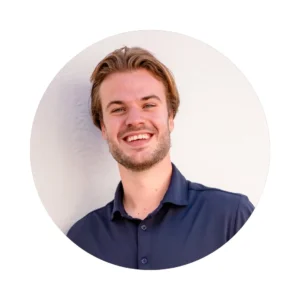 Profielfoto van Lars de Vries, vastgoedadviseur bij Veltkamp & Stam Admono Makelaars in Hattem.